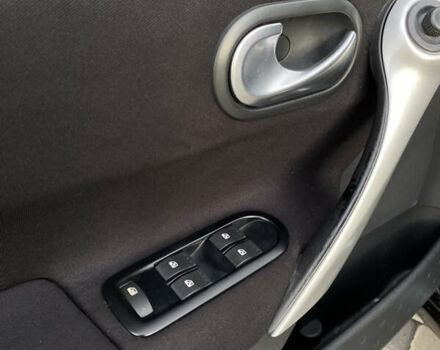 Черный Рено Меган, объемом двигателя 1.6 л и пробегом 220 тыс. км за 4499 $, фото 18 на Automoto.ua