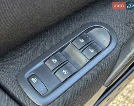 Черный Рено Меган, объемом двигателя 1.6 л и пробегом 203 тыс. км за 5500 $, фото 61 на Automoto.ua