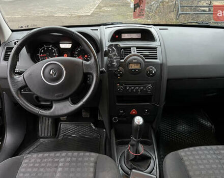 Чорний Рено Меган, об'ємом двигуна 1.6 л та пробігом 239 тис. км за 4500 $, фото 11 на Automoto.ua