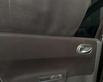 Черный Рено Меган, объемом двигателя 1.6 л и пробегом 220 тыс. км за 4499 $, фото 23 на Automoto.ua