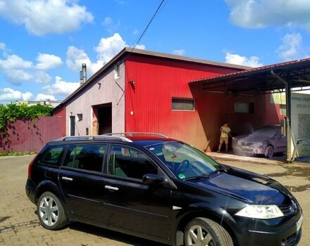 Черный Рено Меган, объемом двигателя 1.6 л и пробегом 240 тыс. км за 5800 $, фото 3 на Automoto.ua