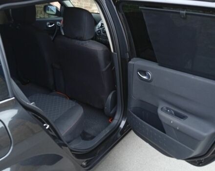 Черный Рено Меган, объемом двигателя 1.6 л и пробегом 185 тыс. км за 5300 $, фото 17 на Automoto.ua