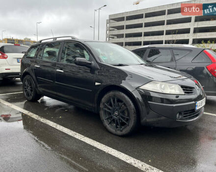 Черный Рено Меган, объемом двигателя 2 л и пробегом 240 тыс. км за 6300 $, фото 2 на Automoto.ua