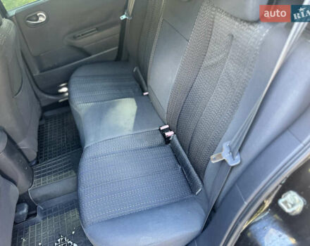 Чорний Рено Меган, об'ємом двигуна 1.6 л та пробігом 236 тис. км за 4900 $, фото 13 на Automoto.ua