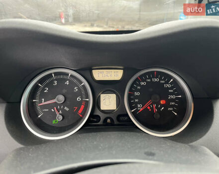 Черный Рено Меган, объемом двигателя 2 л и пробегом 240 тыс. км за 6300 $, фото 13 на Automoto.ua