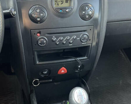 Черный Рено Меган, объемом двигателя 1.6 л и пробегом 237 тыс. км за 4700 $, фото 17 на Automoto.ua