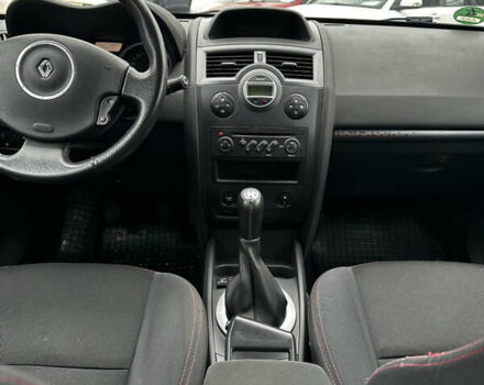 Чорний Рено Меган, об'ємом двигуна 1.6 л та пробігом 219 тис. км за 6000 $, фото 7 на Automoto.ua