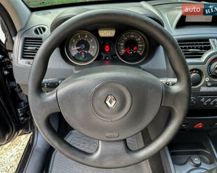 Черный Рено Меган, объемом двигателя 1.6 л и пробегом 203 тыс. км за 5500 $, фото 71 на Automoto.ua