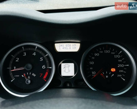 Черный Рено Меган, объемом двигателя 1.6 л и пробегом 240 тыс. км за 5100 $, фото 26 на Automoto.ua