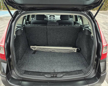 Черный Рено Меган, объемом двигателя 1.6 л и пробегом 215 тыс. км за 5499 $, фото 14 на Automoto.ua