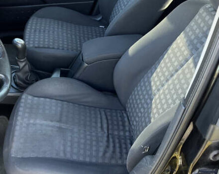 Черный Рено Меган, объемом двигателя 1.6 л и пробегом 237 тыс. км за 4700 $, фото 16 на Automoto.ua