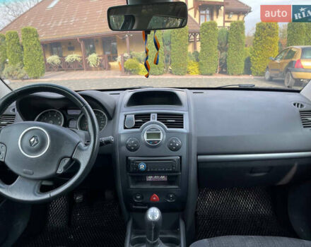 Черный Рено Меган, объемом двигателя 1.6 л и пробегом 235 тыс. км за 4200 $, фото 16 на Automoto.ua