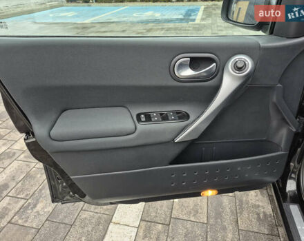 Черный Рено Меган, объемом двигателя 1.6 л и пробегом 215 тыс. км за 5499 $, фото 13 на Automoto.ua