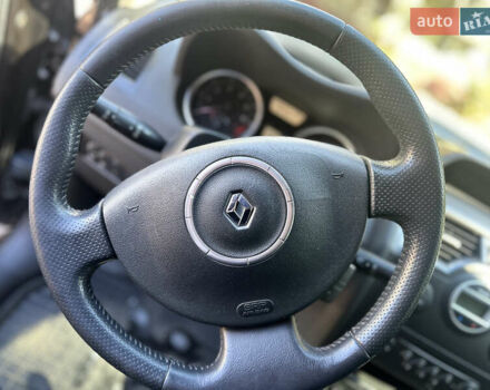 Чорний Рено Меган, об'ємом двигуна 1.6 л та пробігом 236 тис. км за 4900 $, фото 18 на Automoto.ua