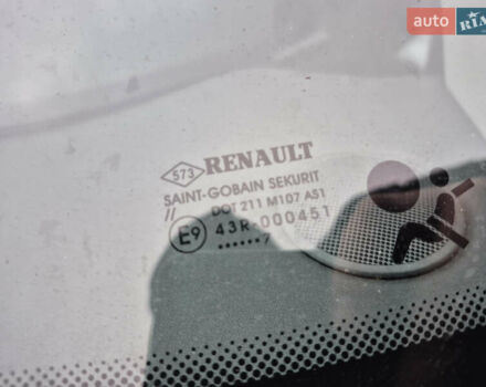 Черный Рено Меган, объемом двигателя 1.6 л и пробегом 215 тыс. км за 5499 $, фото 26 на Automoto.ua