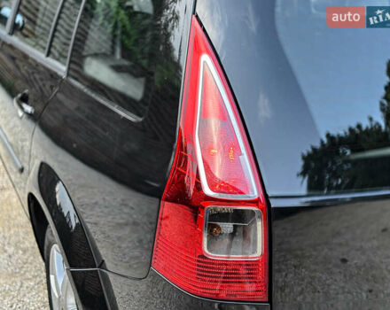 Черный Рено Меган, объемом двигателя 1.6 л и пробегом 203 тыс. км за 5500 $, фото 49 на Automoto.ua