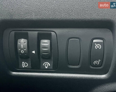 Рено Меган 2007 в Полтаве на Automoto.ua Черный Рено Меган, объемом двигателя 1.6 л и пробегом 266 тыс. км за 4800 $, фото 8 на Automoto.ua