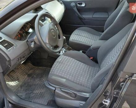 Черный Рено Меган, объемом двигателя 1.6 л и пробегом 235 тыс. км за 4850 $, фото 18 на Automoto.ua