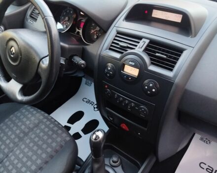 Чорний Рено Меган, об'ємом двигуна 1.6 л та пробігом 185 тис. км за 6199 $, фото 21 на Automoto.ua