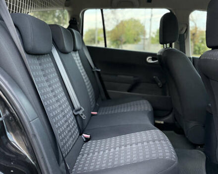 Черный Рено Меган, объемом двигателя 1.6 л и пробегом 210 тыс. км за 5950 $, фото 22 на Automoto.ua