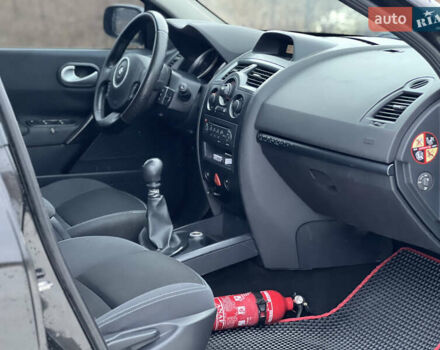 Чорний Рено Меган, об'ємом двигуна 1.5 л та пробігом 261 тис. км за 3950 $, фото 29 на Automoto.ua