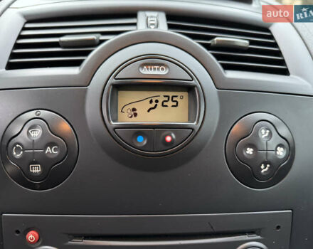 Чорний Рено Меган, об'ємом двигуна 1.6 л та пробігом 222 тис. км за 5450 $, фото 25 на Automoto.ua