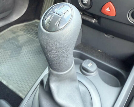 Черный Рено Меган, объемом двигателя 1.6 л и пробегом 210 тыс. км за 5950 $, фото 27 на Automoto.ua