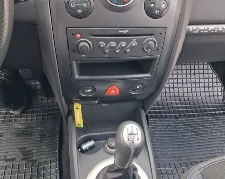 Рено Меган 2008 у Кропивницькому (Кіровограді) на Automoto.ua Чорний Рено Меган, об'ємом двигуна 1.6 л та пробігом 227 тис. км за 6200 $, фото 20 на Automoto.ua