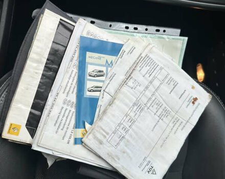 Черный Рено Меган, объемом двигателя 1.6 л и пробегом 212 тыс. км за 6600 $, фото 35 на Automoto.ua