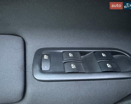 Чорний Рено Меган, об'ємом двигуна 1.6 л та пробігом 234 тис. км за 6500 $, фото 45 на Automoto.ua