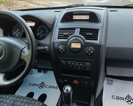 Чорний Рено Меган, об'ємом двигуна 1.6 л та пробігом 185 тис. км за 6199 $, фото 124 на Automoto.ua