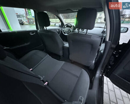 Чорний Рено Меган, об'ємом двигуна 1.6 л та пробігом 234 тис. км за 6500 $, фото 34 на Automoto.ua