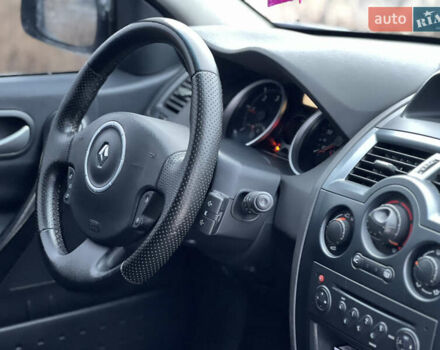 Чорний Рено Меган, об'ємом двигуна 1.5 л та пробігом 261 тис. км за 3950 $, фото 31 на Automoto.ua