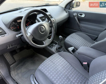 Черный Рено Меган, объемом двигателя 1.6 л и пробегом 210 тыс. км за 5950 $, фото 17 на Automoto.ua