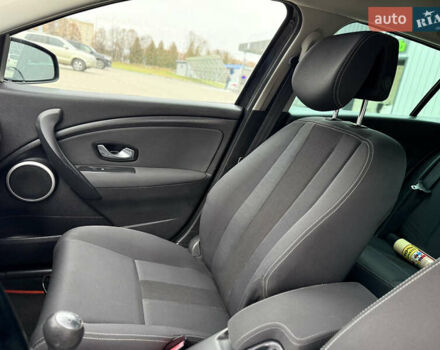 Чорний Рено Меган, об'ємом двигуна 1.6 л та пробігом 172 тис. км за 6900 $, фото 52 на Automoto.ua