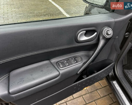 Чорний Рено Меган, об'ємом двигуна 1.6 л та пробігом 200 тис. км за 6400 $, фото 14 на Automoto.ua