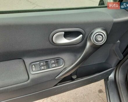 Чорний Рено Меган, об'ємом двигуна 1.6 л та пробігом 187 тис. км за 6200 $, фото 39 на Automoto.ua