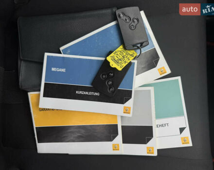 Чорний Рено Меган, об'ємом двигуна 1.6 л та пробігом 172 тис. км за 6900 $, фото 113 на Automoto.ua
