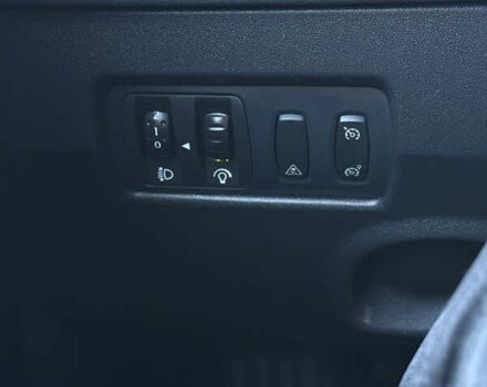 Черный Рено Меган, объемом двигателя 1.6 л и пробегом 200 тыс. км за 6200 $, фото 54 на Automoto.ua