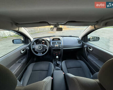 Черный Рено Меган, объемом двигателя 1.6 л и пробегом 200 тыс. км за 6200 $, фото 74 на Automoto.ua