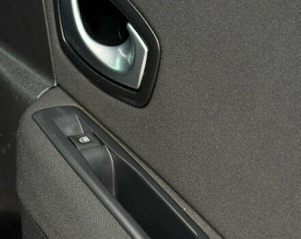 Чорний Рено Меган, об'ємом двигуна 1.6 л та пробігом 172 тис. км за 6900 $, фото 86 на Automoto.ua