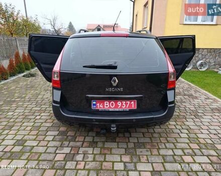 Черный Рено Меган, объемом двигателя 1.6 л и пробегом 220 тыс. км за 4600 $, фото 10 на Automoto.ua
