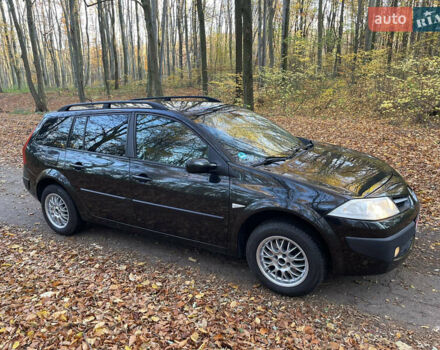 Черный Рено Меган, объемом двигателя 1.6 л и пробегом 219 тыс. км за 4599 $, фото 3 на Automoto.ua