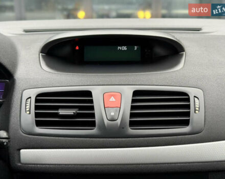 Чорний Рено Меган, об'ємом двигуна 1.6 л та пробігом 172 тис. км за 6900 $, фото 40 на Automoto.ua