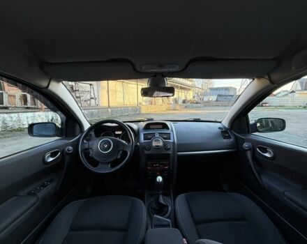 Черный Рено Меган, объемом двигателя 1.6 л и пробегом 200 тыс. км за 6200 $, фото 19 на Automoto.ua