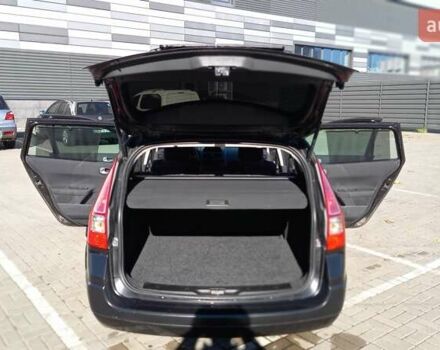 Черный Рено Меган, объемом двигателя 1.6 л и пробегом 206 тыс. км за 5999 $, фото 21 на Automoto.ua