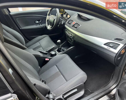 Черный Рено Меган, объемом двигателя 1.6 л и пробегом 213 тыс. км за 7350 $, фото 25 на Automoto.ua