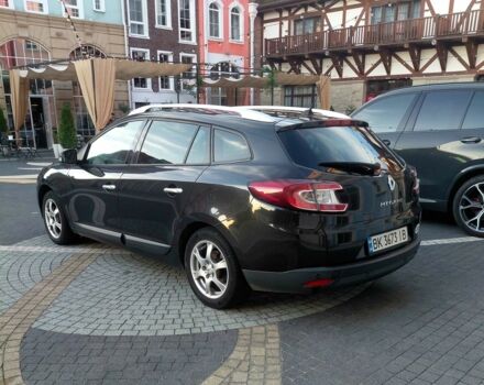 Черный Рено Меган, объемом двигателя 1.4 л и пробегом 260 тыс. км за 7000 $, фото 4 на Automoto.ua