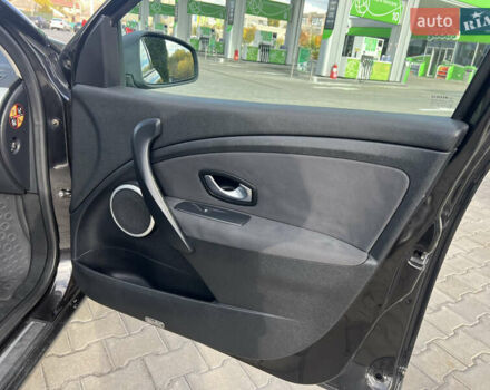 Рено Меган 2009 в Виннице на Automoto.ua Черный Рено Меган, объемом двигателя 1.6 л и пробегом 199 тыс. км за 6450 $, фото 32 на Automoto.ua