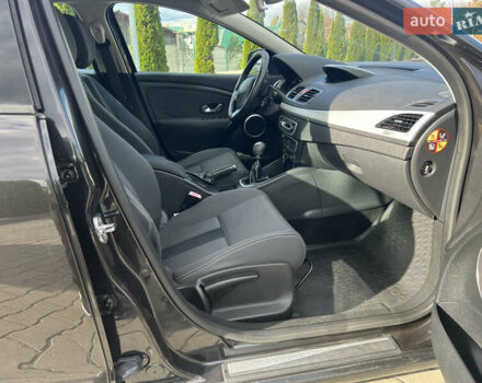 Рено Меган 2009 в Виннице на Automoto.ua Черный Рено Меган, объемом двигателя 1.6 л и пробегом 199 тыс. км за 6450 $, фото 29 на Automoto.ua